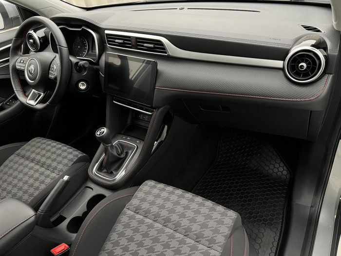 MG ZS 1.5 ESSENTIAL CZ