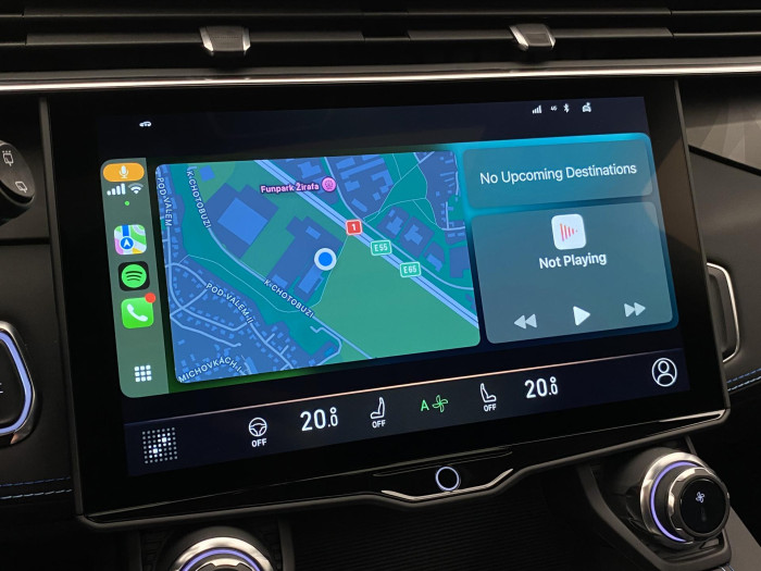 Lynk & Co 01 PHEV DCT AUT 1.maj