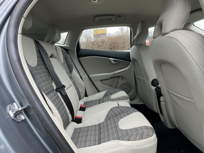 Volvo V40 D2 MOMENTUM 1.maj. 2.0 d Momentum
