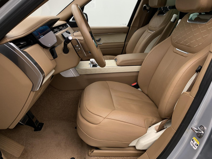 Land Rover Range Rover SV P530 LWB 1.maj.