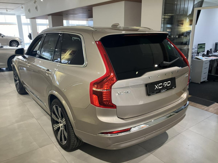 Volvo XC90 T8 AWD AUT  ULTRA 7-míst