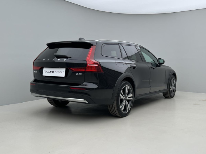 Volvo V60 CROSS COUNTRY B5 AWD Aut 1.maj