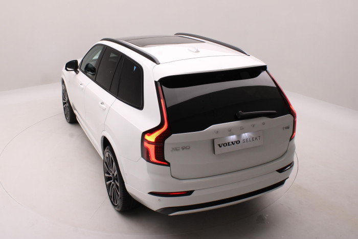 Volvo XC90 T8 AWD RECHARGE DARK REZERVACE