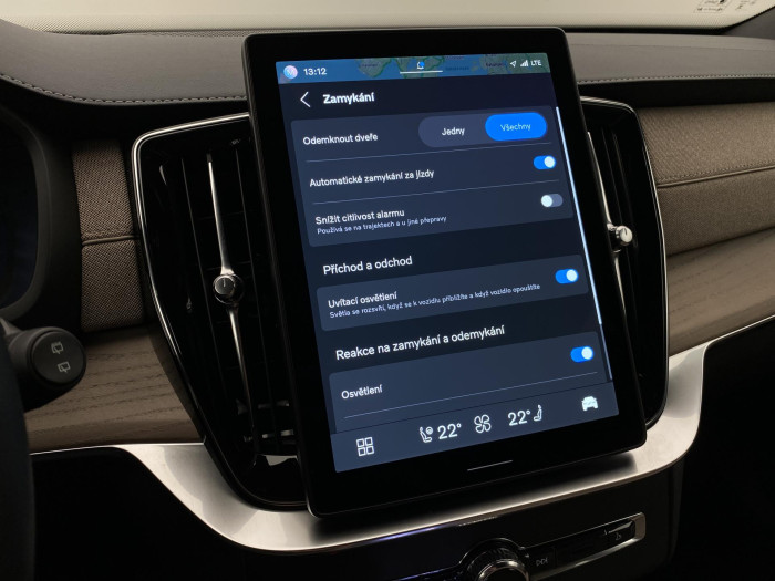 Volvo XC90 B5 AWD BRIGHT PLUS AUT CZ 7m