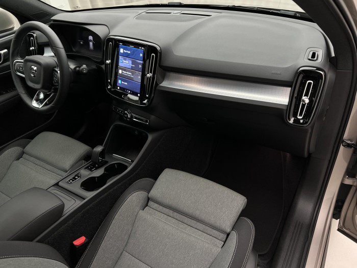 Volvo XC40 B4 AWD CORE AUT