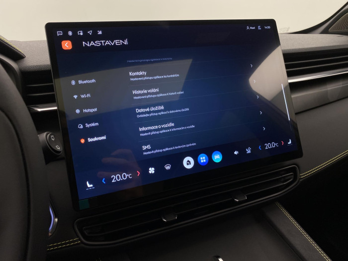 Lynk & Co 01 01 MORE PHEV DEMO