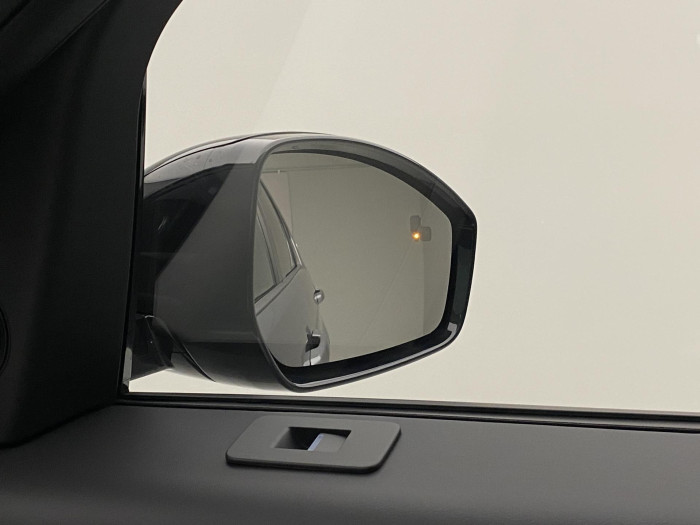 Land Rover Discovery Sport D200 DYNAMIC HSE AWD REZERVACE 2.0 d Dynamic