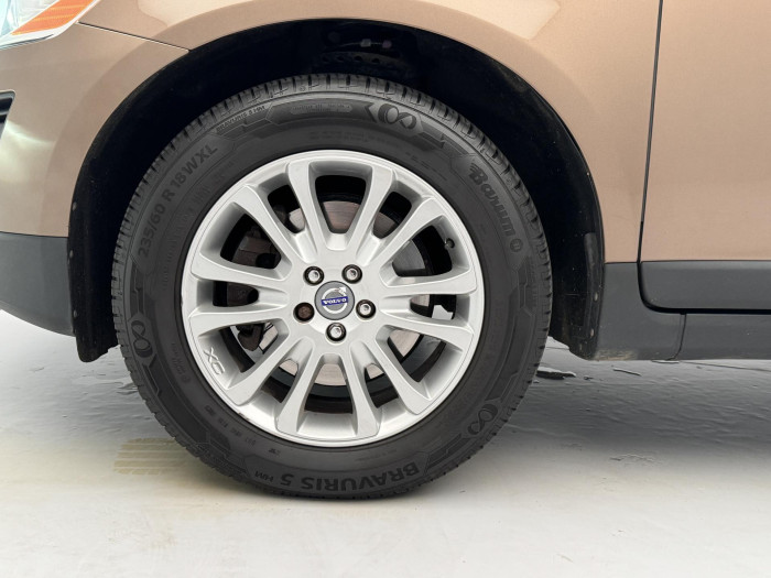 Volvo XC60 2.4D AWD SUMMUM AUT CZ 2.4 d Summum