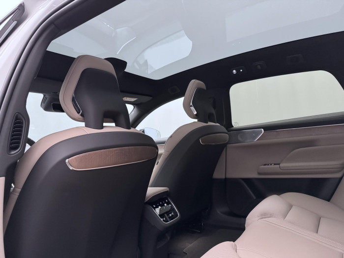Volvo ES90 PURE ELECTRIC ULTRA