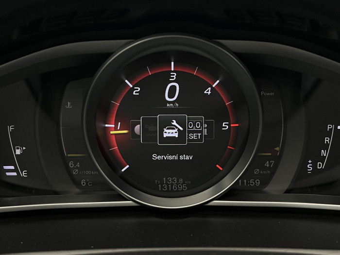 Volvo V40 D3 MOMENTUM AUT CZ 2.0 d Momentum