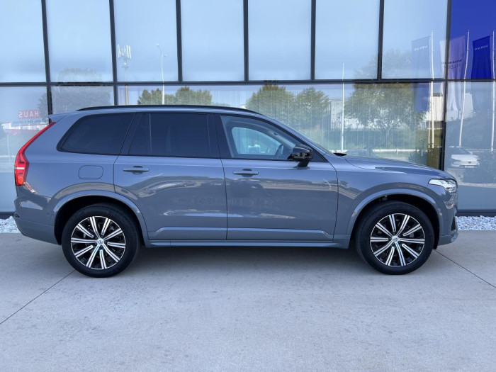 Volvo XC90 B5 AWD PLUS BRIGHT 7 MÍSTNÁ