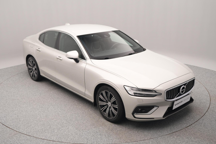 Volvo S60 B4 INSCRIPTION AUT CZ