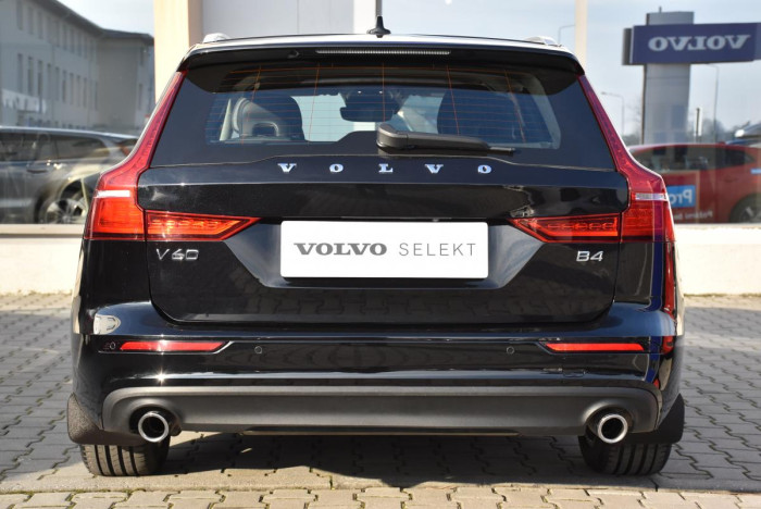 Volvo V60 B4 MOMENTUM REZERVACE 2.0 Momentum