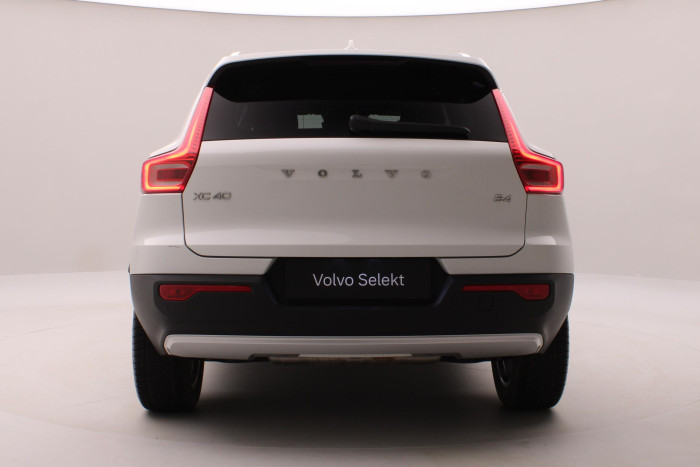Volvo XC40 B4 MOMENTUM AUT CZ 2.0 Momentum