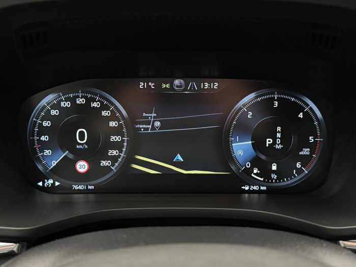 Volvo XC60 B5 AWD R-DESIGN AUT