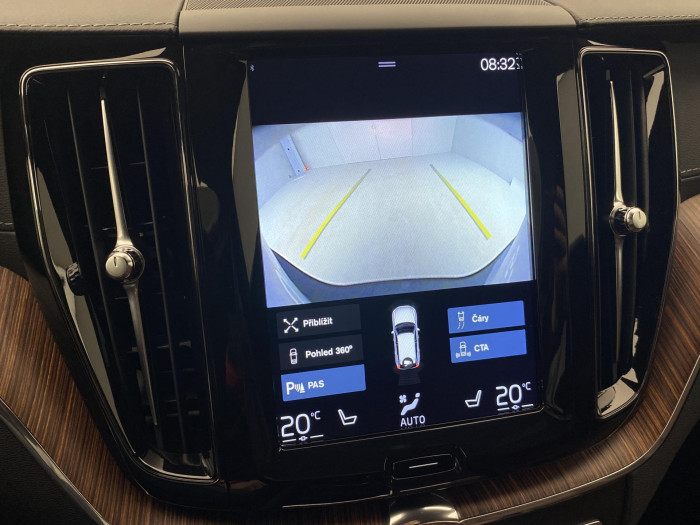 Volvo XC60 D4 AWD INSCRIPTION AUT CZ 2.0 d