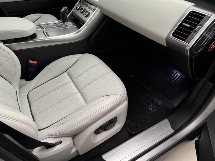 Land Rover Range Rover Sport 3.0 TDV6 HSE AWD AUT