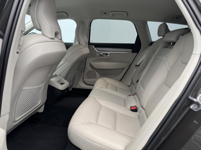 Volvo V90 D3 MOMENTUM PRO AUT 2.0 d Momentum