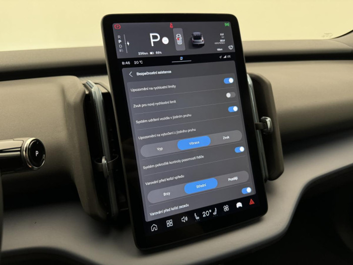 Volvo EX30 PURE ELECTRIC RECHAR. CORE RWD
