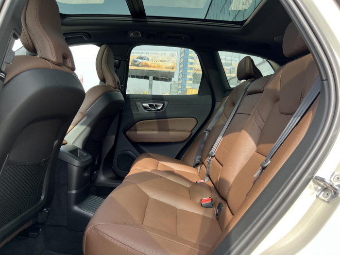 Volvo XC60 T6 AWD RECHARGE INSCRIPTION