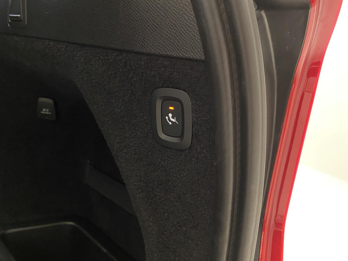 Volvo XC90 B5 AWD PLUS DARK AUT CZ 7míst