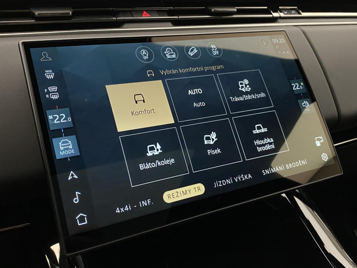 Land Rover Range Rover Sport D250 DYNAMIC REZERVACE 3.0 d Dynamic