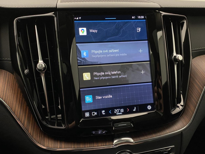 Volvo XC60 T6 AWD RECHARGE DARK ULTIMATE