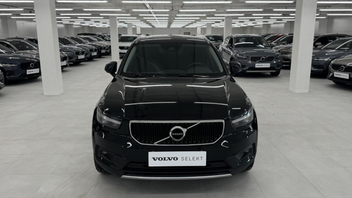 Volvo XC40 D3 MOMENTUM ADVANCED REZERVACE 2.0 d Momentum