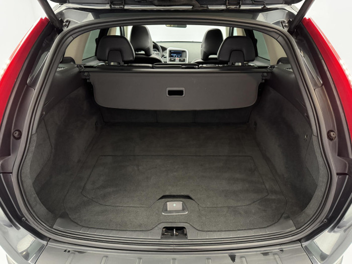 Volvo XC60 D5 AWD SUMMUM 2.4 d Summum
