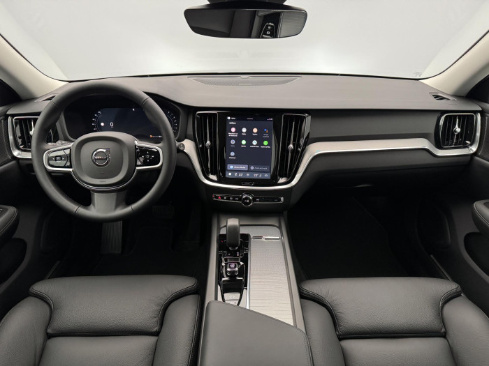 Volvo V60 B4 AUT DARK PLUS