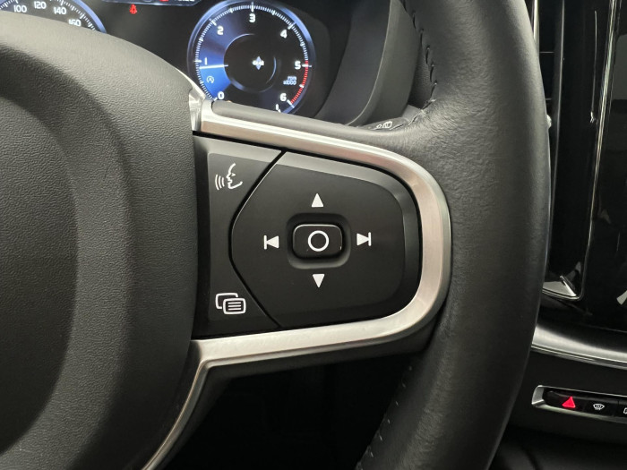 Volvo XC60 D3 MOMENTUM 1.maj. 2.0 d Momentum