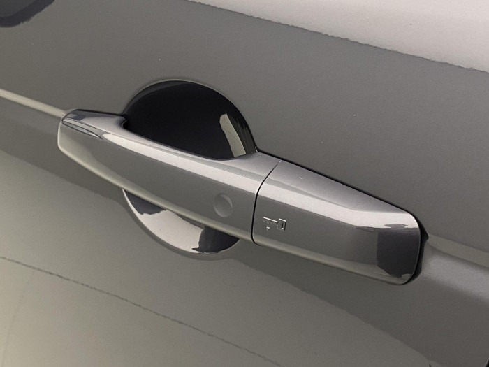 Land Rover Discovery Sport D200 SE DYNAMIC AWD CZ 1.maj 2.0 d SE Dynamic