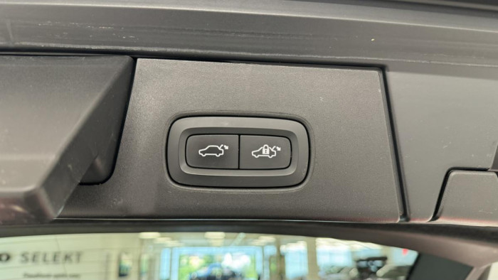 Volvo V90 B4 MOMENTUM PRO AUT 2.0 Momentum