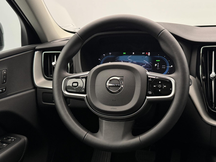 Volvo XC60 T6 AWD RECHARGE AUT CZ 1.maj