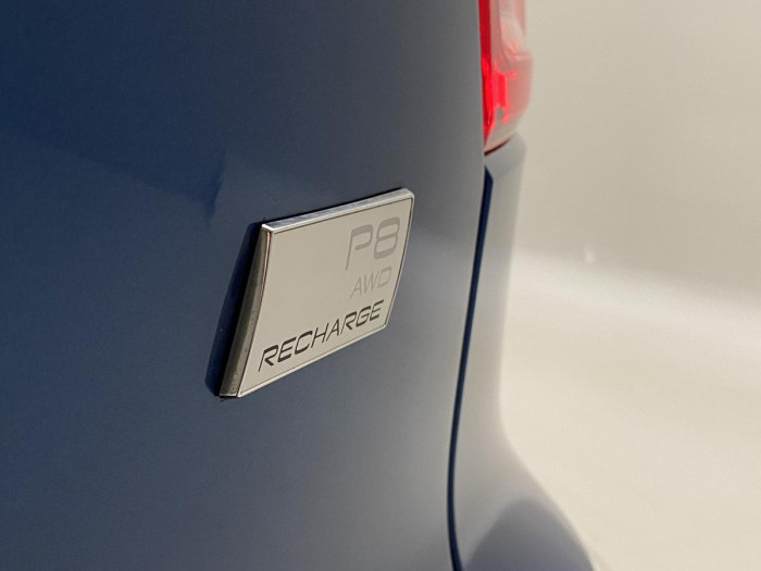 Volvo XC40 P8 AWD RECHARGE AUT REZERVACE