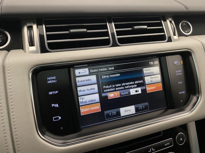 Land Rover Range Rover HYBRID AUTOBIOGRAPHY REZERVACE