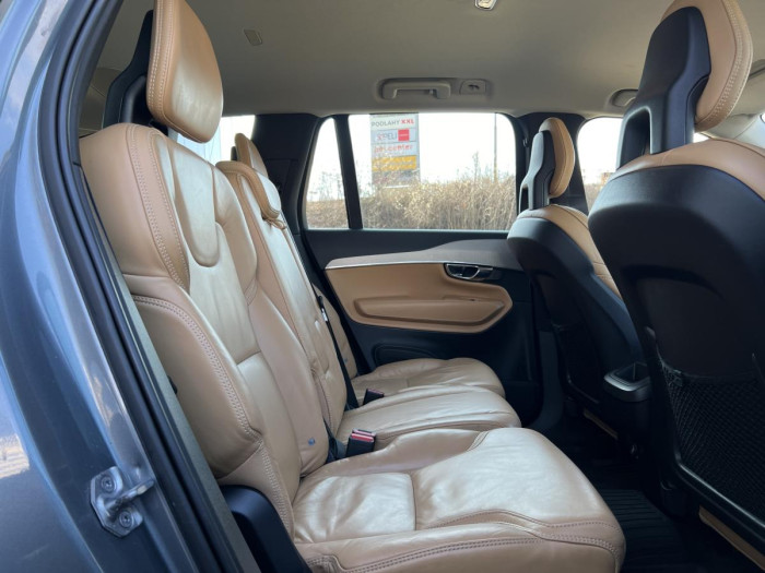 Volvo XC90 D5 AWD INSCRIPTION 7MÍSTNÁ Aut 2.0 d