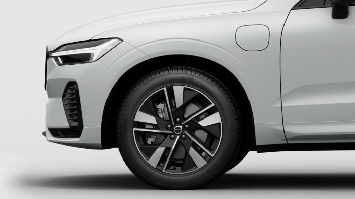 Volvo XC60 T6 AWD RECHARGE DARK PLUS AUT