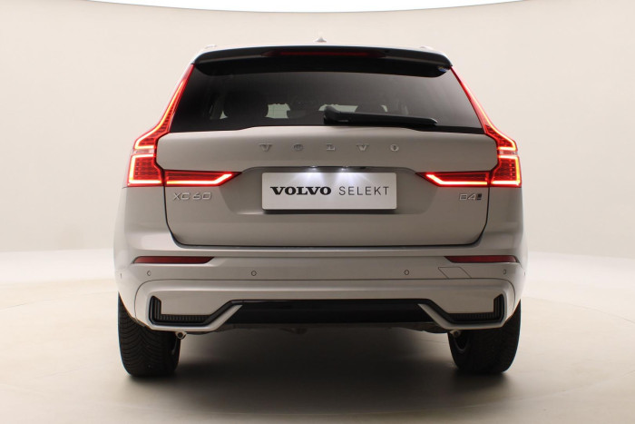 Volvo XC60 B4 AWD PLUS DARK AUT CZ 1.maj