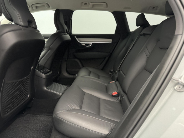 Volvo V90 T6 AWD RECHARGE PLUS DARK AUT