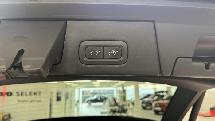 Volvo V90 CROSS COUNTRY T5 REZERVACE