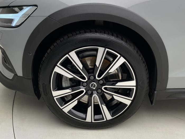 Volvo V60 CC B5 AWD BRIGHT PLUS AUT