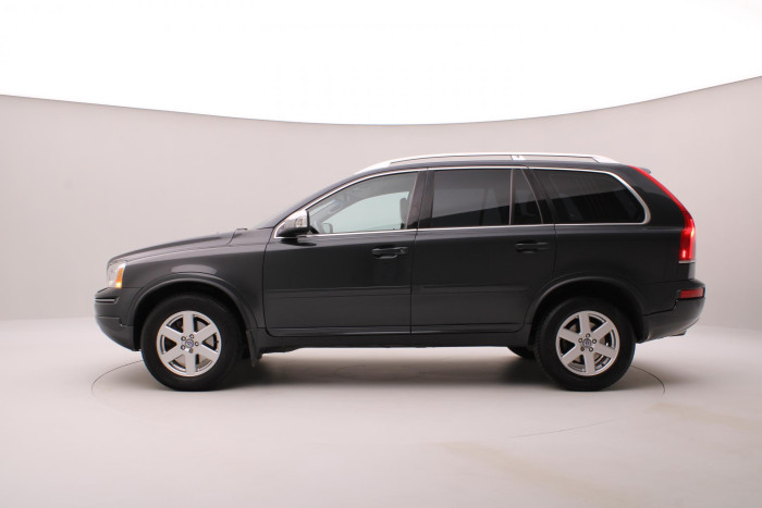 Volvo XC90 2.4 D5 AWD SUMMUM AUT 7 míst 2.4 d Summum