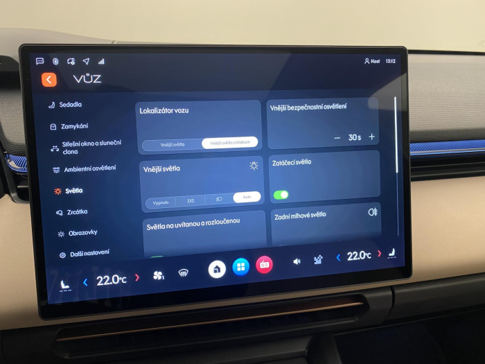 Lynk & Co 08 MORE PHEV