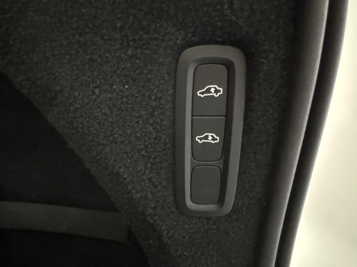 Volvo XC90 D5 AWD INSCRIPTION AUT CZ 2.0 d