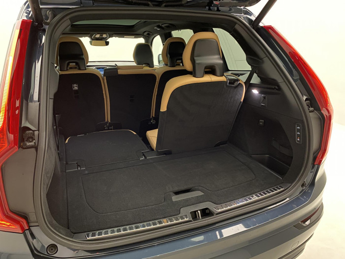 Volvo XC90 T8 AWD ULTIMATE DARK RECHARGE