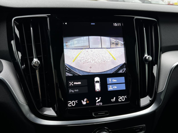 Volvo V60 T4 R-DESIGN AUT 1.maj.