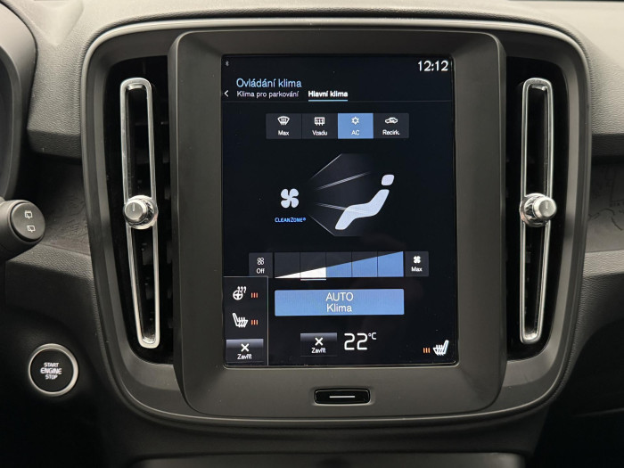 Volvo XC40 T2 MOMENTUM AUT CZ 1.maj. 1.5 Momentum