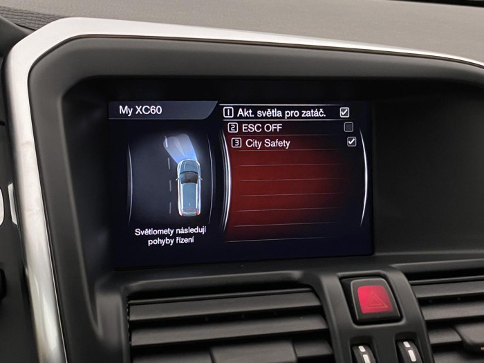 Volvo XC60 D4 AWD DYNAMIC REZERVACE 2.4 d Dynamic