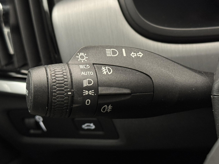 Volvo V90 D4 MOMENTUM AUT 2.0 d Momentum